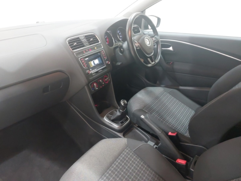 Used Volkswagen Polo 2017 for sale - 76687611: Photo 5