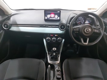 Used Mazda Mazda2 2024 for sale - 76071219: Photo 2