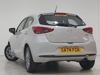 Used Mazda Mazda2 2024 for sale - 76071219: Photo 3