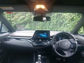 Used Toyota C-HR 2019 for sale - 79704002: Photo