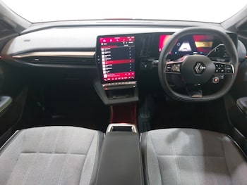 Used Renault Scenic E-Tech 2024 for sale - 77337989: Photo