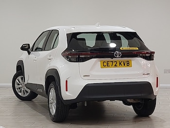 Used Toyota Yaris Cross 2022 for sale - 76408116: Photo