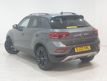 Used Volkswagen T-Roc 2023 for sale - 79144264: Photo