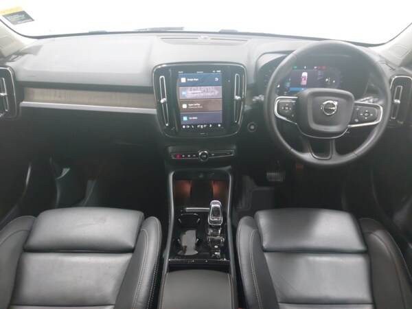Used Volvo XC40 2024 for sale - 75686874: Photo 2
