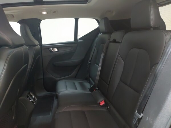Used Volvo XC40 2024 for sale - 75686874: Photo 6