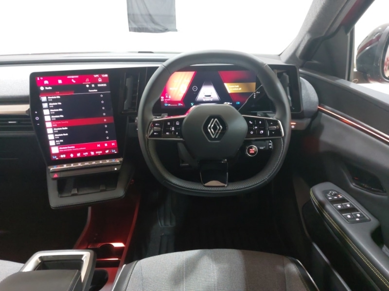 Used Renault Scenic E-Tech 2024 for sale - 76970207: Photo 7