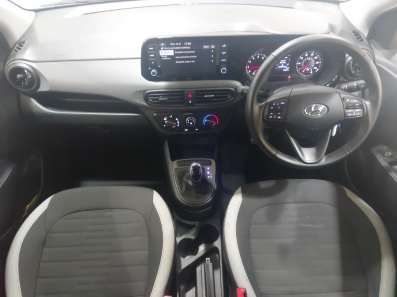Used Hyundai i10 2023 for sale - 77338021: Photo 2