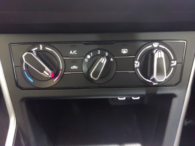 Used Volkswagen Polo 2022 for sale - 77047247: Photo 16