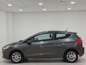 Used Ford Fiesta 2018 for sale - 79411488: Photo