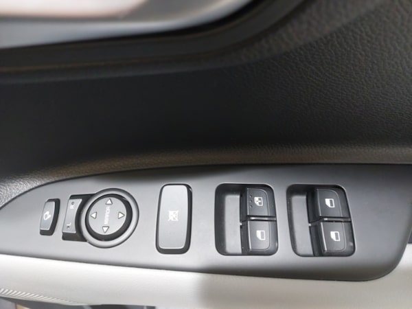 Used Kia Stonic 2023 for sale - 75745589: Photo 12