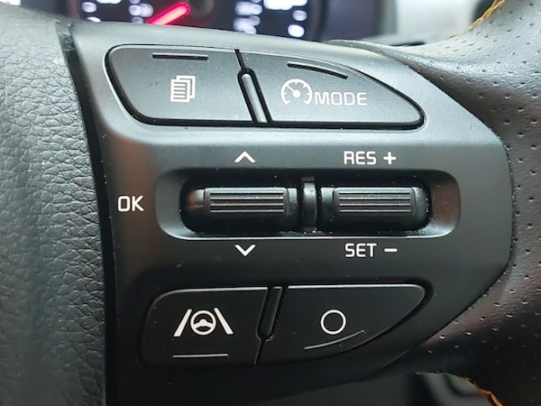 Used Kia Stonic 2023 for sale - 75745589: Photo 14