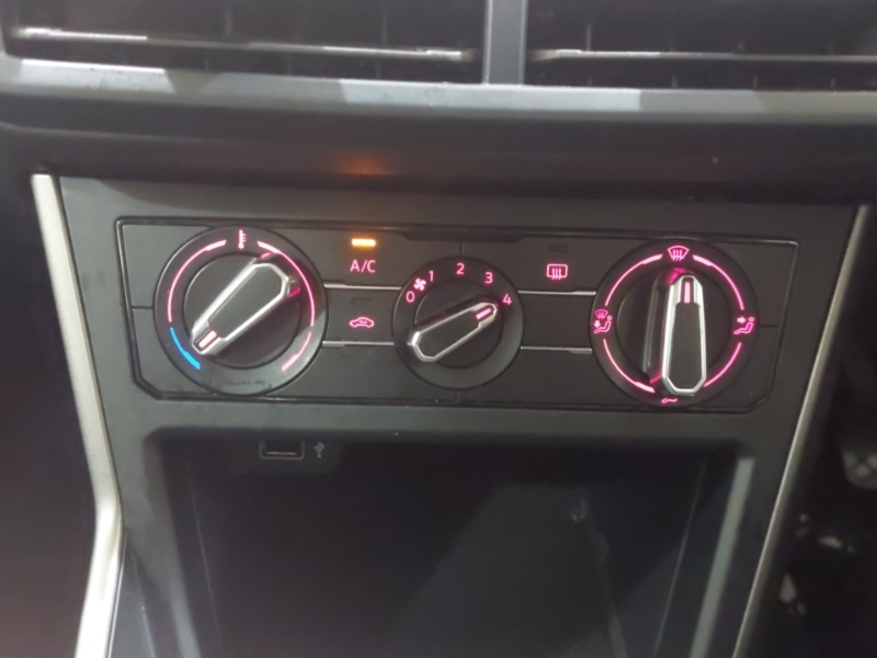 Used Volkswagen Polo 2018 for sale - 77938881: Photo 16