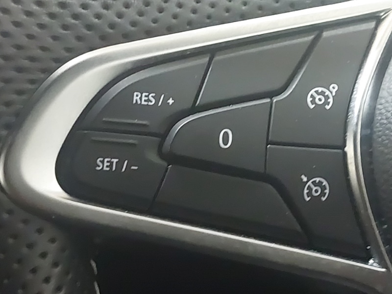 Used Renault Clio 2023 for sale - 78114140: Photo 18