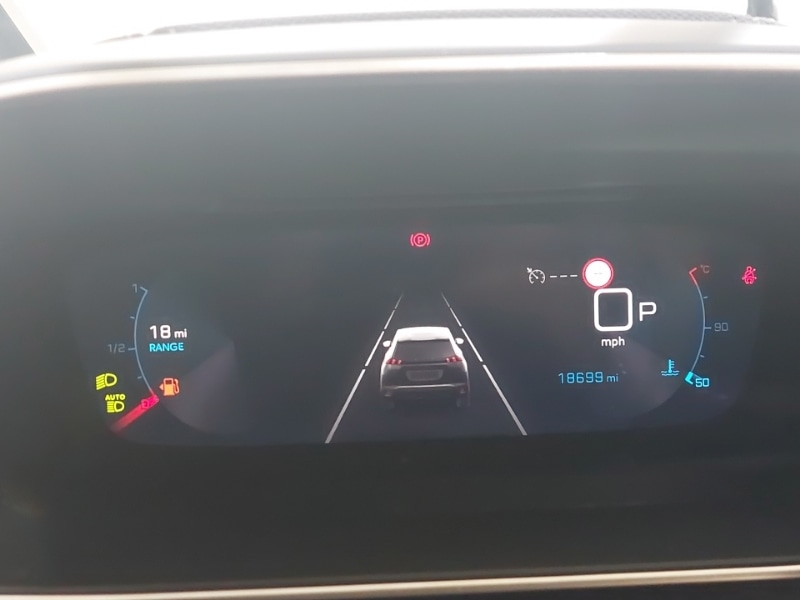 Used Peugeot 2008 2023 for sale - 77896875: Photo 11