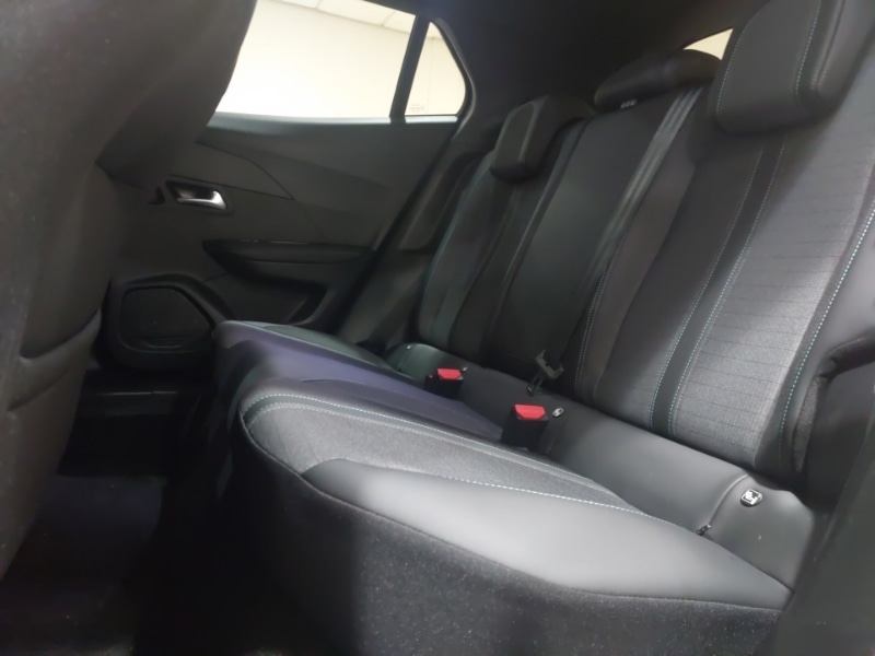 Used Peugeot 2008 2023 for sale - 77610985: Photo 6