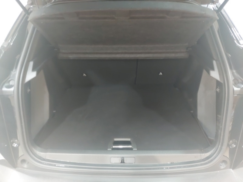 Used Peugeot 2008 2023 for sale - 77610985: Photo 8