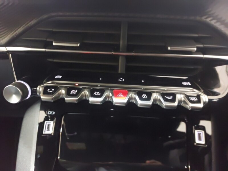 Used Peugeot 2008 2025 for sale - 78151123: Photo 16