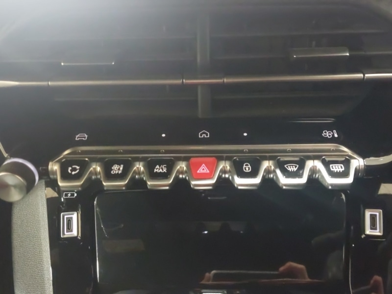 Used Peugeot 2008 2023 for sale - 77623036: Photo 15