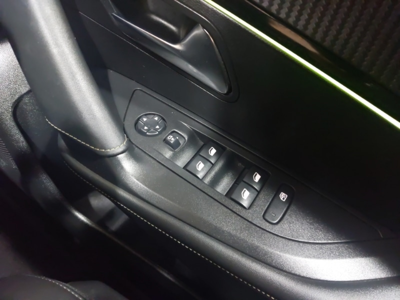 Used Peugeot 2008 2023 for sale - 77623036: Photo 19