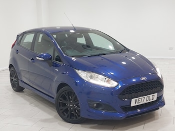 Used Ford Fiesta 2017 for sale - 79157372: Photo