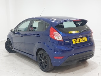 Used Ford Fiesta 2017 for sale - 79157372: Photo