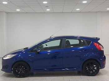Used Ford Fiesta 2017 for sale - 79157372: Photo