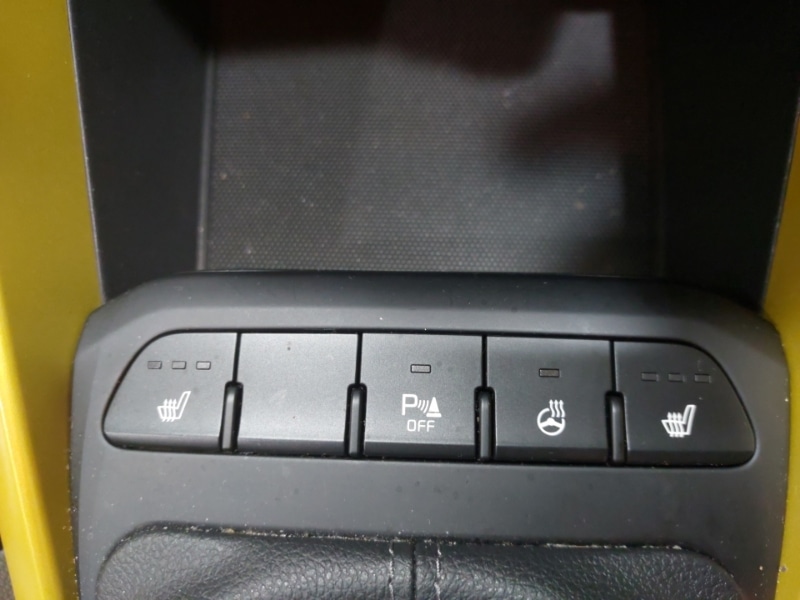 Used Kia Stonic 2023 for sale - 76498097: Photo 19