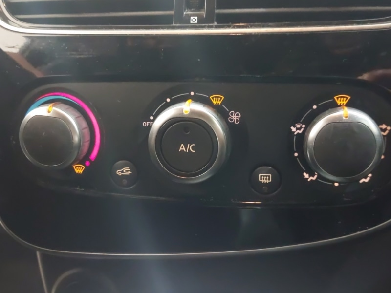 Used Renault Clio 2017 for sale - 77070088: Photo 15