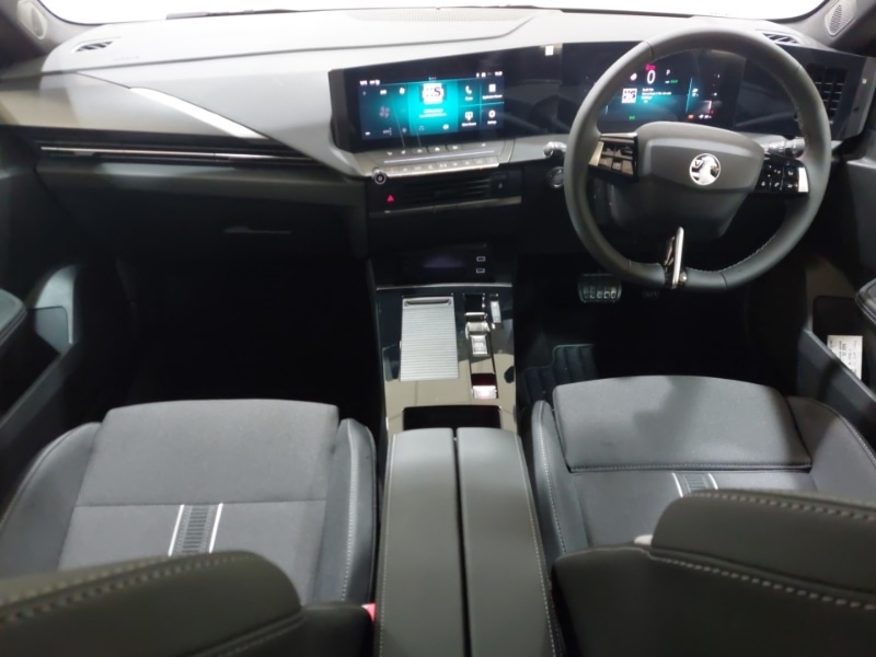 Used Vauxhall Astra 2025 for sale - 76308940: Photo 2