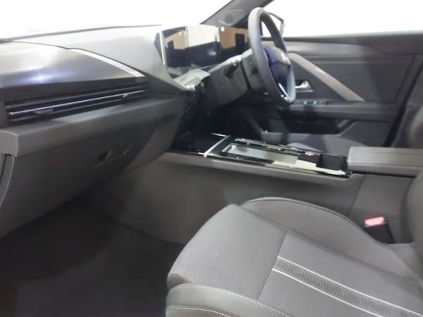Used Vauxhall Astra 2025 for sale - 76308940: Photo 5