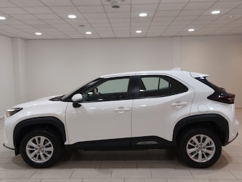 Used Toyota Yaris Cross 2023 for sale - 79235331: Photo