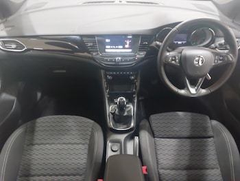 Used Vauxhall Astra 2019 for sale - 77329603: Photo