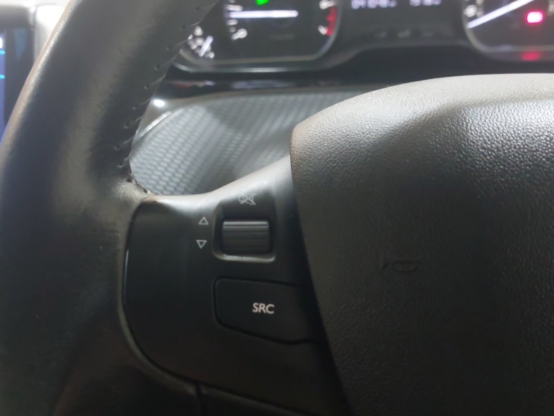 Used Peugeot 208 2017 for sale - 78046487: Photo 16