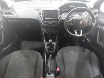 Used Peugeot 208 2017 for sale - 78046487: Photo