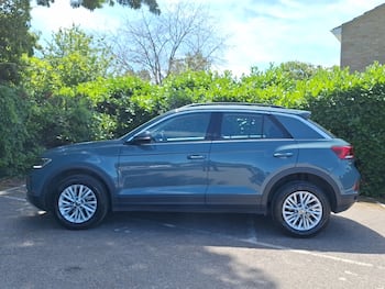 Used Volkswagen T-Roc 2022 for sale - 79817075: Photo