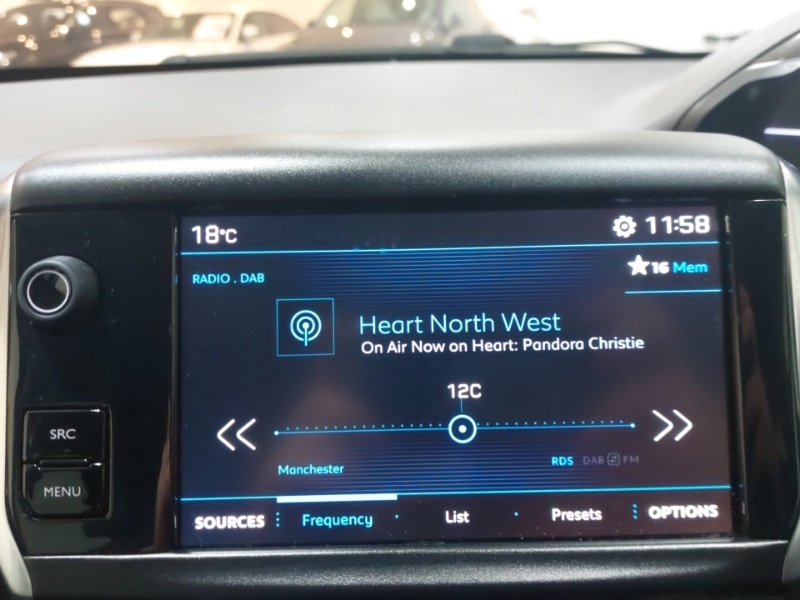 Used Peugeot 2008 2017 for sale - 76880136: Photo 14