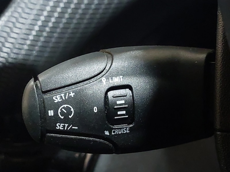 Used Peugeot 2008 2017 for sale - 76880136: Photo 17