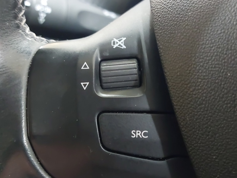 Used Peugeot 2008 2017 for sale - 76880136: Photo 18