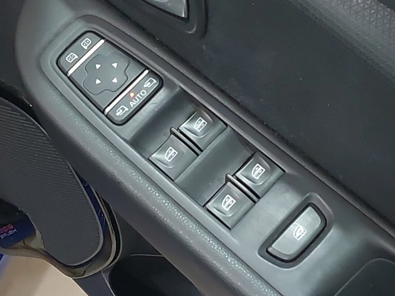 Used Renault Clio 2017 for sale - 76498182: Photo 12