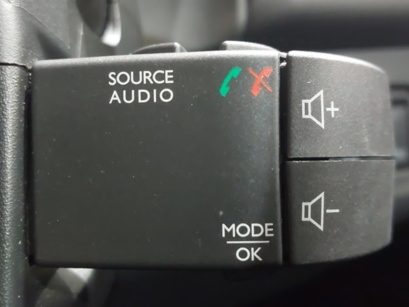 Used Renault Clio 2017 for sale - 76498182: Photo 15