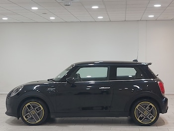 Used MINI Hatch 2023 for sale - 79086671: Photo