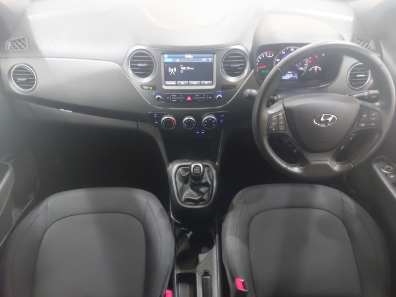 Used Hyundai i10 2018 for sale - 77251872: Photo 2