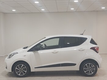 Used Hyundai i10 2018 for sale - 77251872: Photo