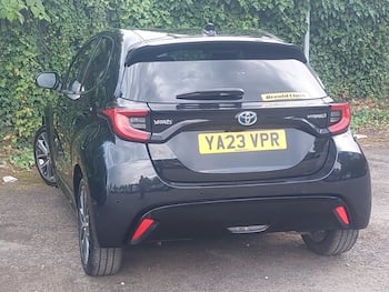 Used Toyota Yaris 2023 for sale - 79650624: Photo