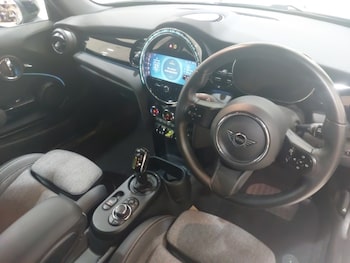 Used MINI Hatch 2021 for sale - 78424995: Photo