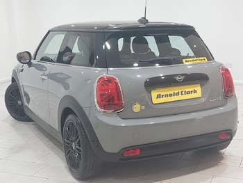 Used MINI Hatch 2021 for sale - 78424995: Photo