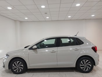 Used Volkswagen Polo 2024 for sale - 78559367: Photo