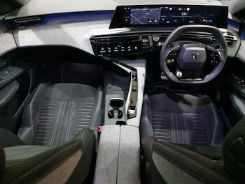 Used Peugeot 3008 2024 for sale - 76108242: Photo 2