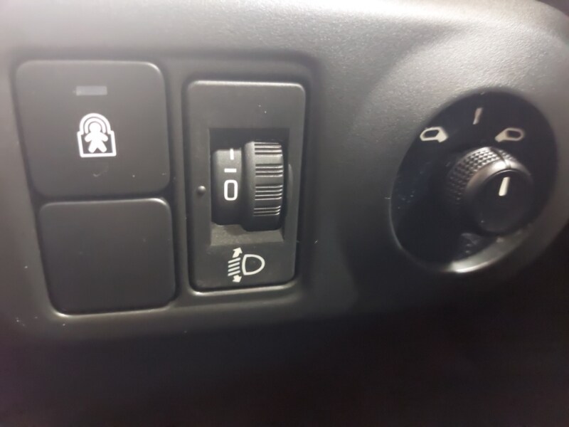 Used Citroen C4 Cactus 2017 for sale - 77987842: Photo 17