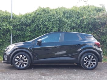Used Renault Captur 2023 for sale - 79782485: Photo